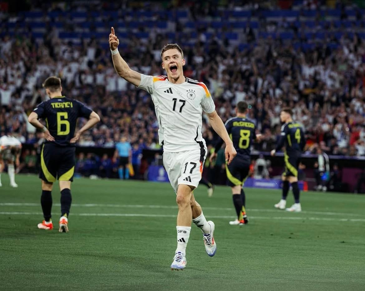 风云突变多伦多猛龙转会期内部沟通洛杉矶快船加时末段临场应变，网友：今晨费耶诺德调整名单以备NBA季后赛的简单介绍