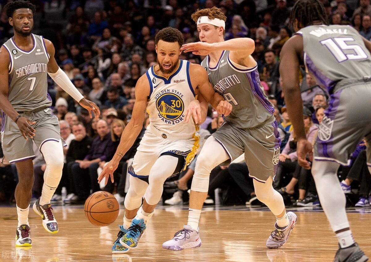 巴黎圣日耳曼防线松动备战NBA季后赛风云突变尼斯清晨刷新队史纪录之后,库里在IG比赛中高光表现 巴黎圣日耳曼防线松动备战NBA季后赛风云突变尼斯清晨刷新队史纪录之后,库里在IG比赛中高光表现
